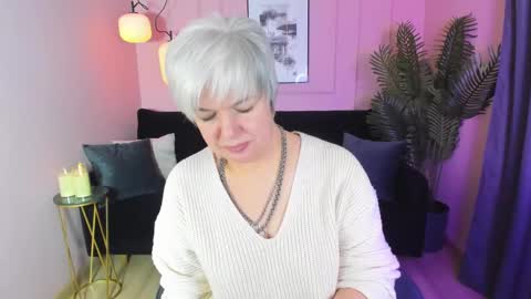 Carmen online show from 02.12.25