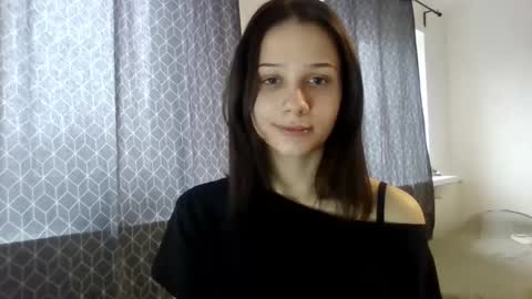 CarmenxAmore online show from 12.18.25