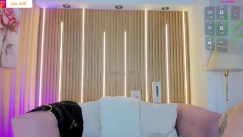 Caro Fisher online show from 06.01.26