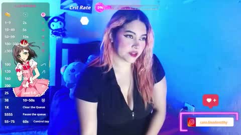 Snapshot of caro_linadorothy chatting on 10.19.25 carolina dorothy online show from 10.19.25