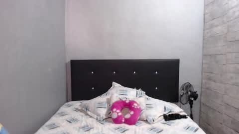 Snapshot of caro_milf_ chatting on 11.04.25 Caro milf online show from 11.04.25