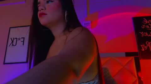 Carolina   online show from 02.18.25