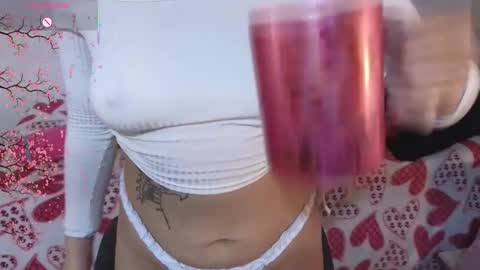 Snapshot of carol_jankovic chatting on 10.08.25 carol online show from 10.08.25