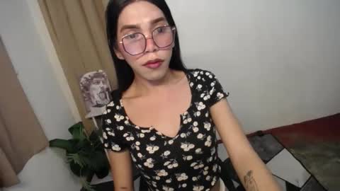 Carolina online show from 01.12.25
