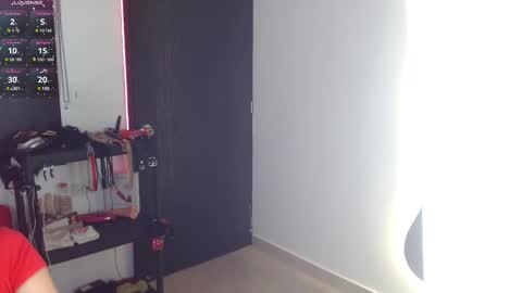 Caroline online show from 03.05.25