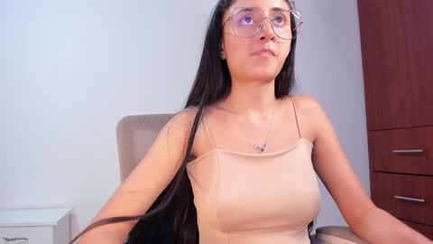 Caroline online show from 01.03.25