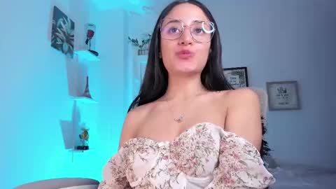 Caroline online show from 02.13.25