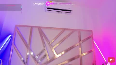 Snapshot of carolina_evannss chatting on 10.22.25 carolina_evannss online show from 10.22.25