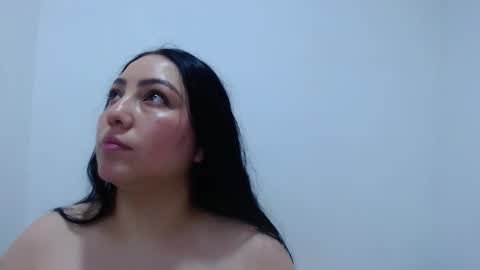 Snapshot of carolina_zabala_19 chatting on 03.01.26 carolina_zabala_19 online show from 03.01.26