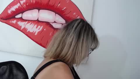 Snapshot of carolinacrus01 chatting on 01.19.25 Carolina online show from 01.19.25