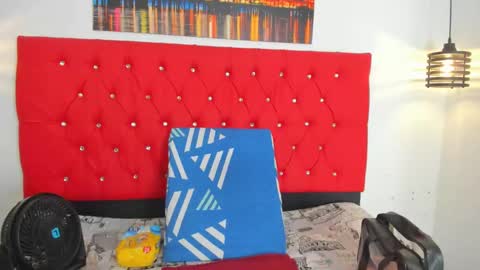 Snapshot of carolinacrus01 chatting on 09.18.25 Carolina online show from 09.18.25