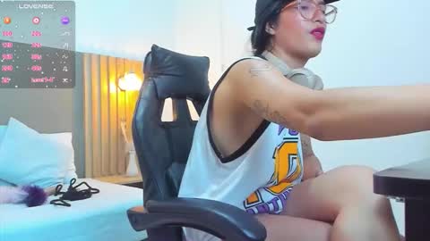c a r o l i n e online show from 09.16.25