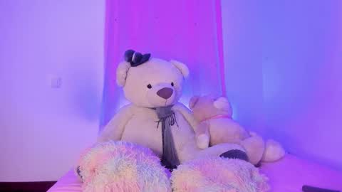 Snapshot of caroline_cute7 chatting on 02.03.26 caroline 3 online show from 02.03.26