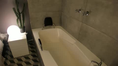  Caroline  online show from 03.13.26