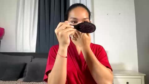 caroline_east online show from 03.29.26