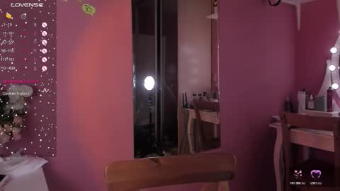 Caro online show from 11.25.25