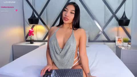 Caroline online show from 12.13.24