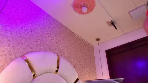 Snapshot of caroline_palmerr chatting on 04.14.26 Carolina online show from 04.14.26