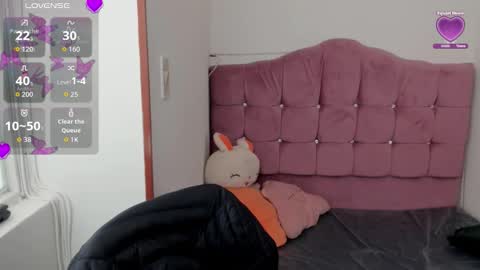 caroline_rodriguez_9 online show from 10.29.25