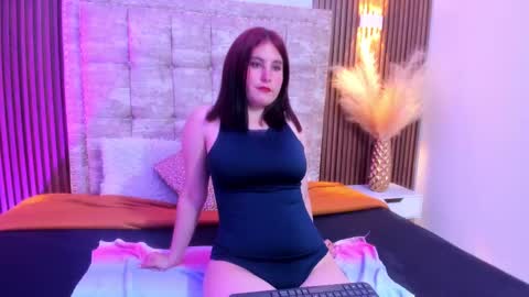 Caroline online show from 09.23.25