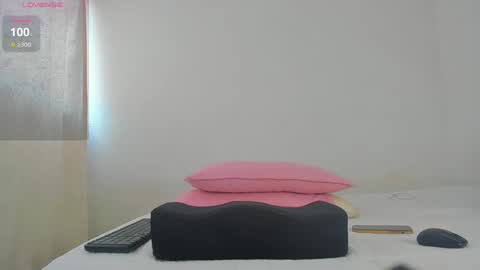 Caroline Tovar   Lovense is active my orgasms in your hands Give me more pleasure and make me cum online show from 12.06.24