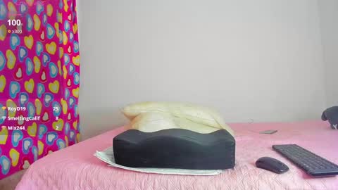 Caroline Tovar   Lovense is active my orgasms in your hands Give me more pleasure and make me cum online show from 01.15.25