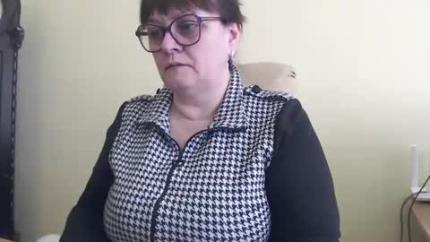 Snapshot of carolinedream_ chatting on 02.19.25 CarolineDream online show from 02.19.25