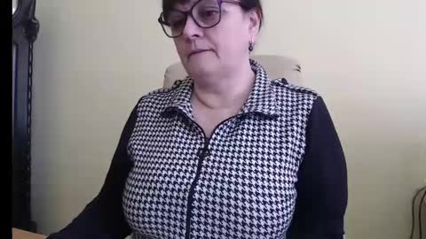 Snapshot of carolinedream_ chatting on 02.21.25 CarolineDream online show from 02.21.25