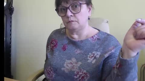 Snapshot of carolinedream_ chatting on 02.27.25 CarolineDream online show from 02.27.25