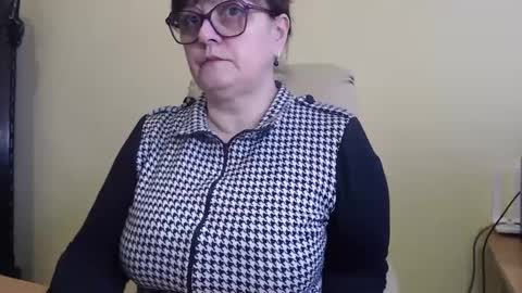 Snapshot of carolinedream_ chatting on 03.11.25 CarolineDream online show from 03.11.25