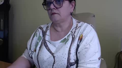 Snapshot of carolinedream_ chatting on 03.12.25 CarolineDream online show from 03.12.25