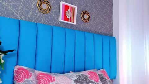 CarolineeGarcia online show from 01.06.25