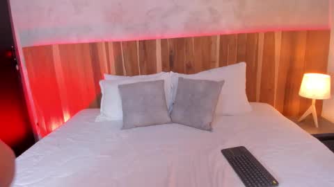 Caroline online show from 11.17.25