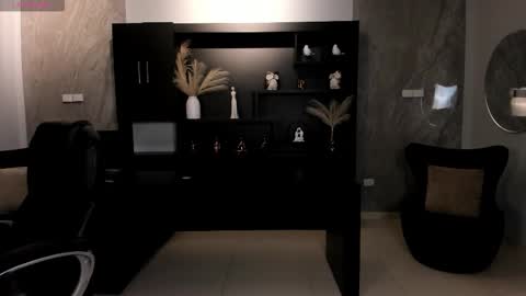 Caro online show from 12.02.25