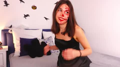 Snapshot of carolineliora chatting on 10.28.25 Caroline online show from 10.28.25