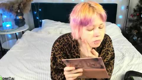 Snapshot of carolinerichter chatting on 01.11.26 CarolineRichter online show from 01.11.26