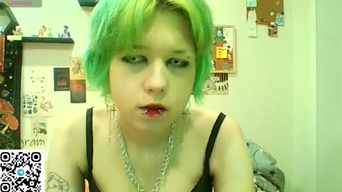 Snapshot of carolinerichter chatting on 02.09.26 CarolineRichter online show from 02.09.26