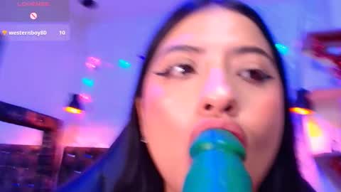 Caroline Scoth online show from 02.08.25