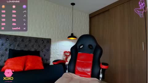 Caroline Scoth online show from 09.30.25