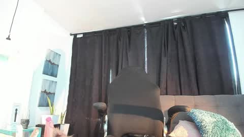 caro online show from 01.11.25