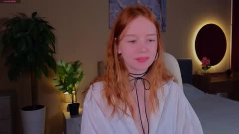 Snapshot of carolinnk chatting on 09.27.25 Caro online show from 09.27.25