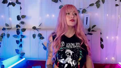    online show from 01.30.25