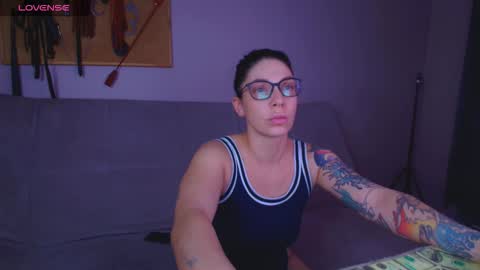 Carrie online show from 01.11.26