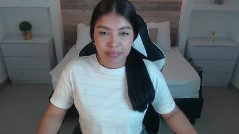 carriepink_ online show from 09.24.25