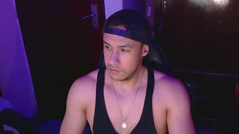 Snapshot of casas_oom chatting on 02.08.25 online show from 02.08.25