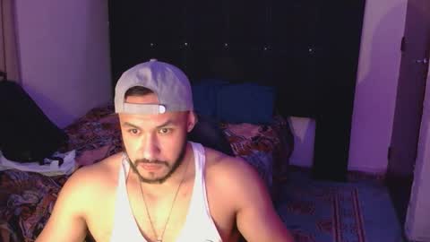 Snapshot of casas_oom chatting on 11.01.25 online show from 11.01.25