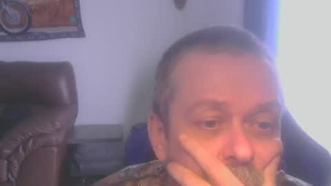Snapshot of caseurdecue chatting on 05.03.26 AllenGallant online show from 05.03.26