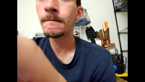 Snapshot of caseysweetrod chatting on 10.26.25 caseysweetrod online show from 10.26.25