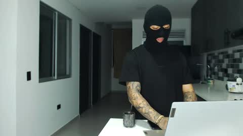 Snapshot of cash_master777 chatting on 11.27.25 cash_master777 online show from 11.27.25