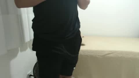 cashmastermuscle77 online show from 12.19.24